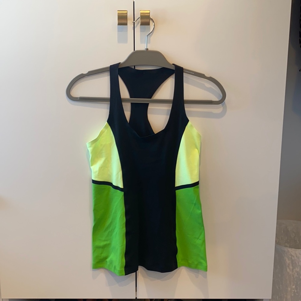 Lululemon tank